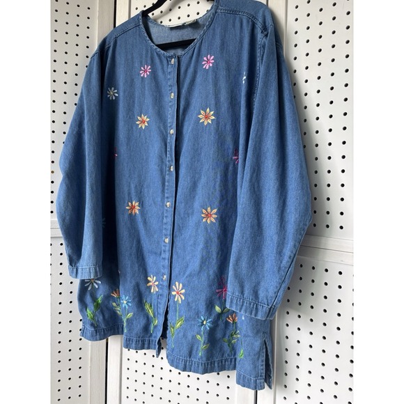 Vintage Roaman's Denim Button Down Embroidered Flowers Top L/SLV Women's Lg - Picture 3 of 5